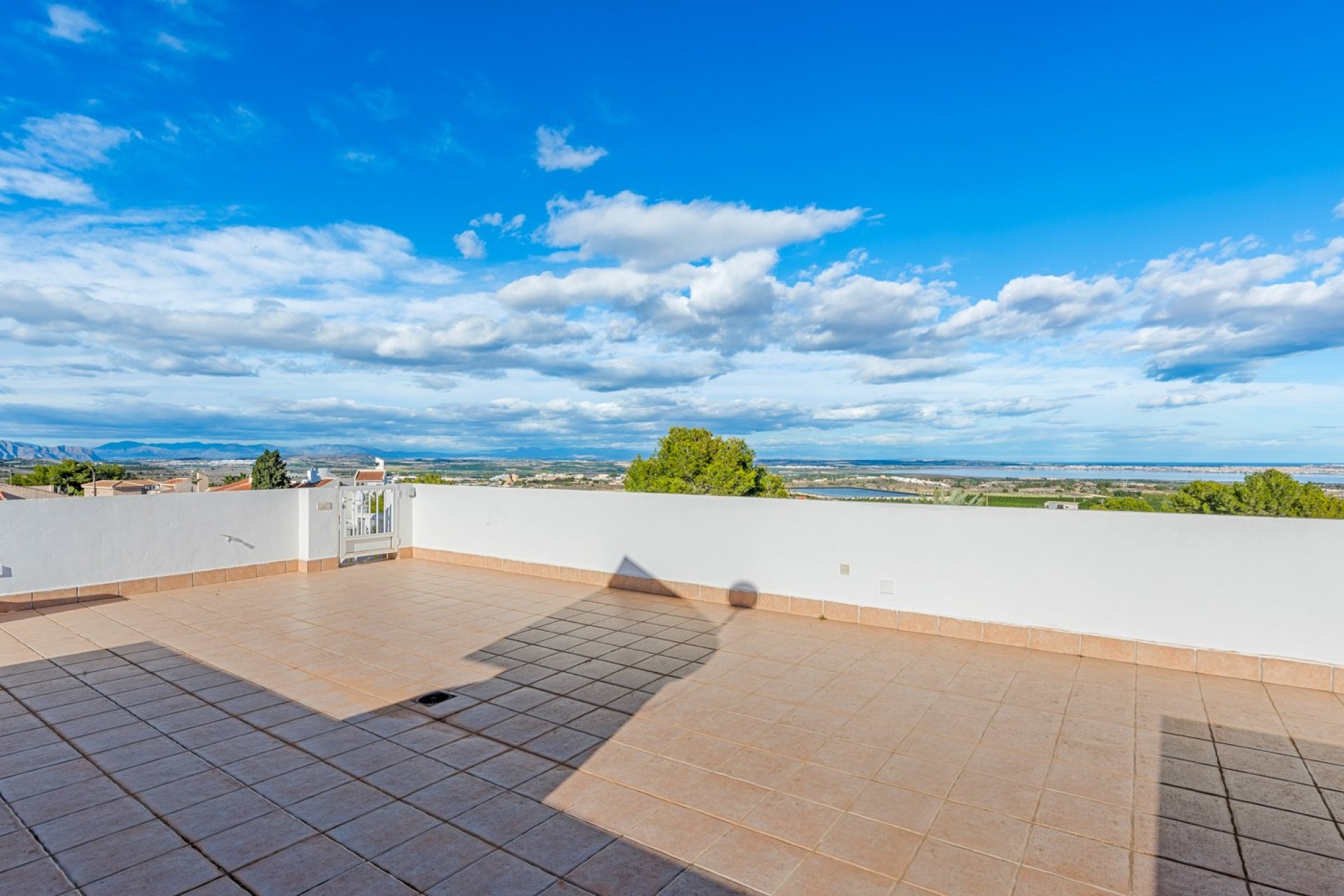 Resale - Detached House / Villa - San Miguel de Salinas