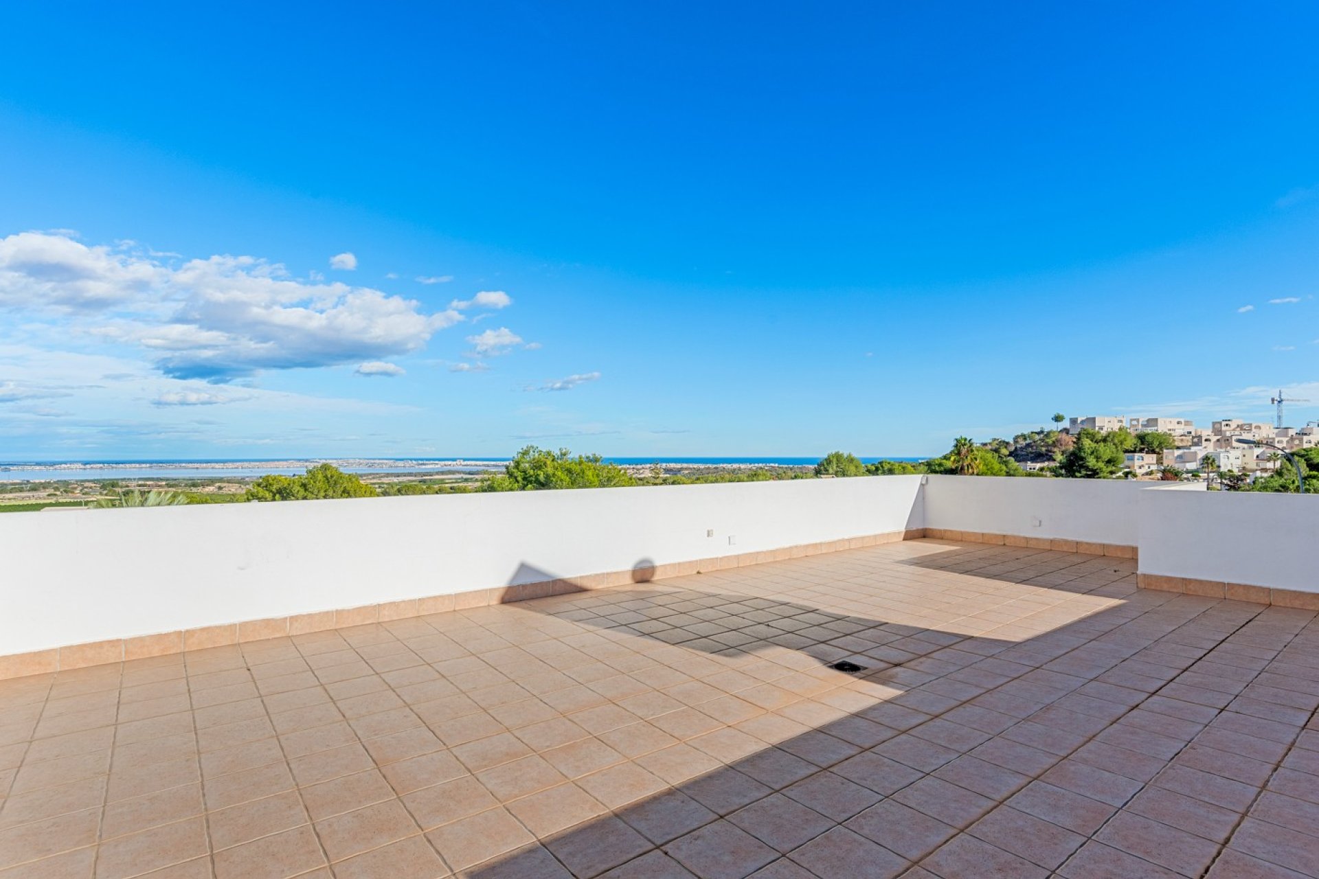 Resale - Detached House / Villa - San Miguel de Salinas