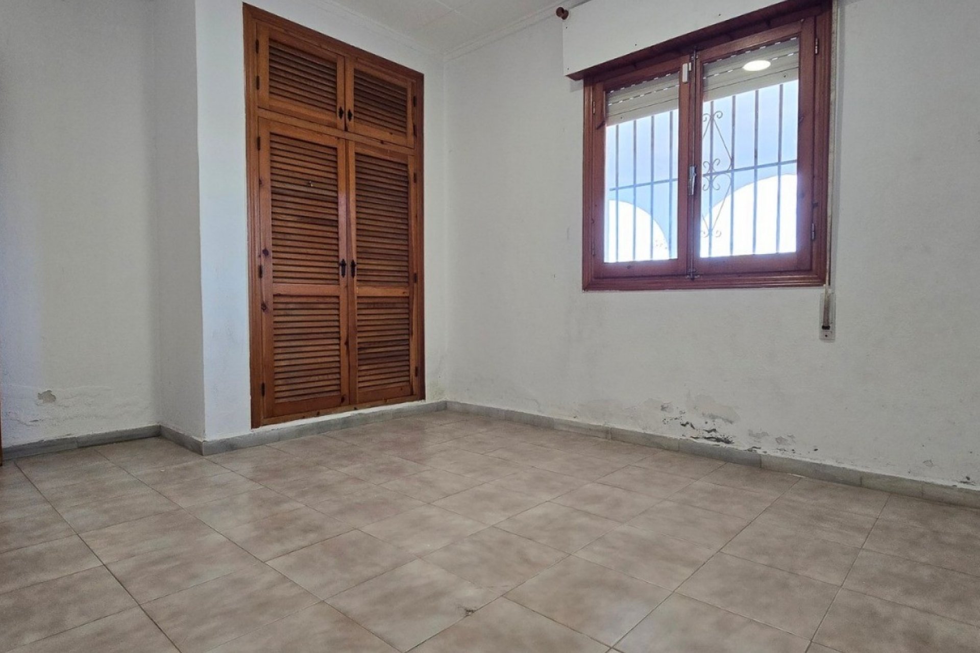 Resale - Detached House / Villa - Torrevieja - El chaparral