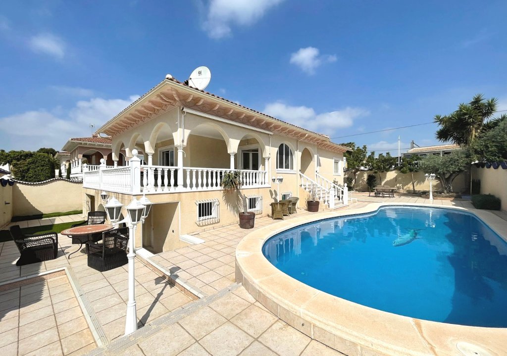 Resale - Detached villa - Ciudad Quesada - Central Quesada