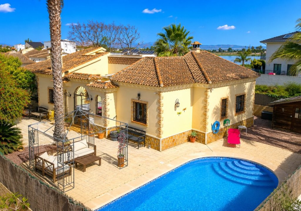 Resale - Detached villa - Formentera del Segura - Fincas de La Vega
