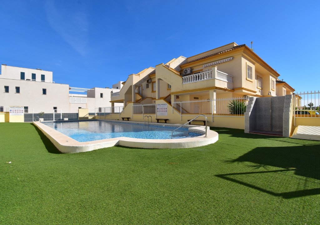 Resale - Detached villa - Orihuela Costa - Playa Flamenca