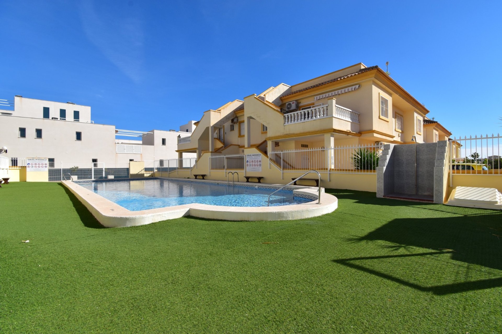 Resale - Detached villa - Orihuela Costa - Playa Flamenca