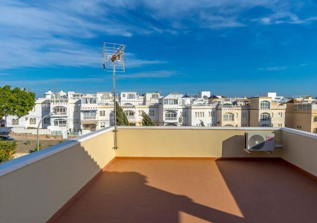 Resale - Detached villa - Orihuela Costa - Villamartín
