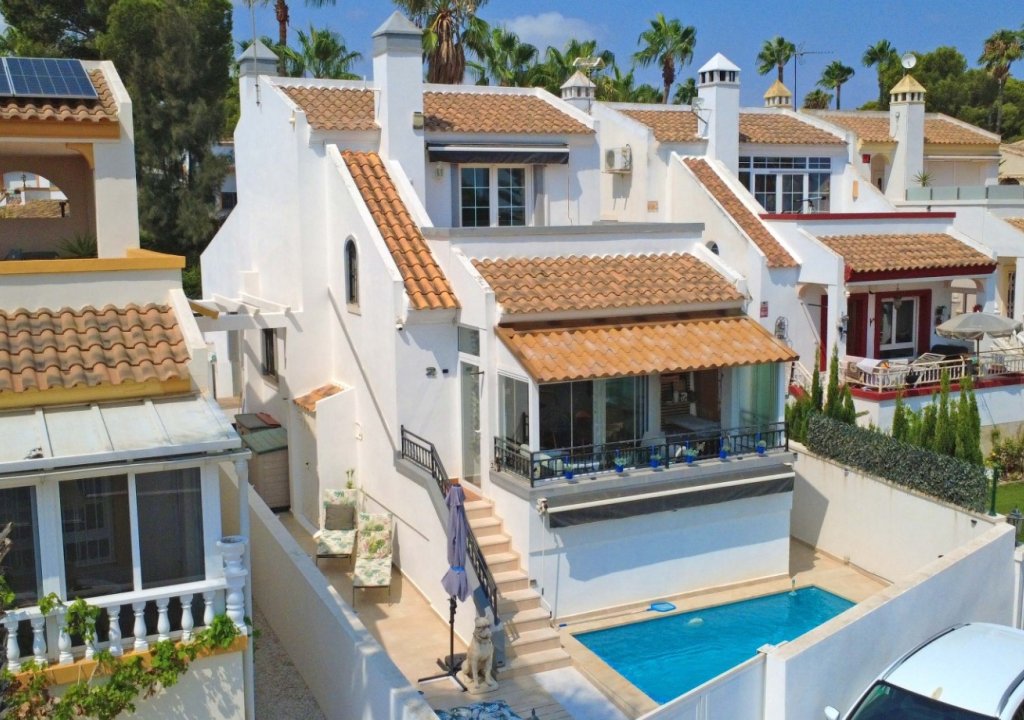 Resale - Detached villa - Orihuela Costa - Villamartín