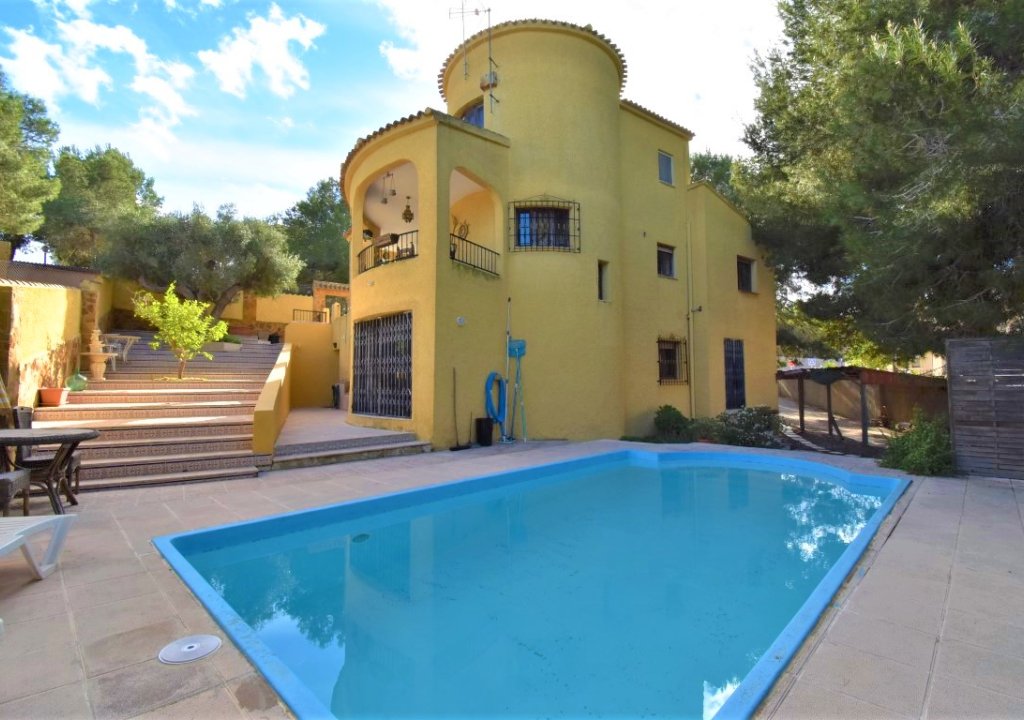 Resale - Detached villa - Orihuela Costa - Villamartin