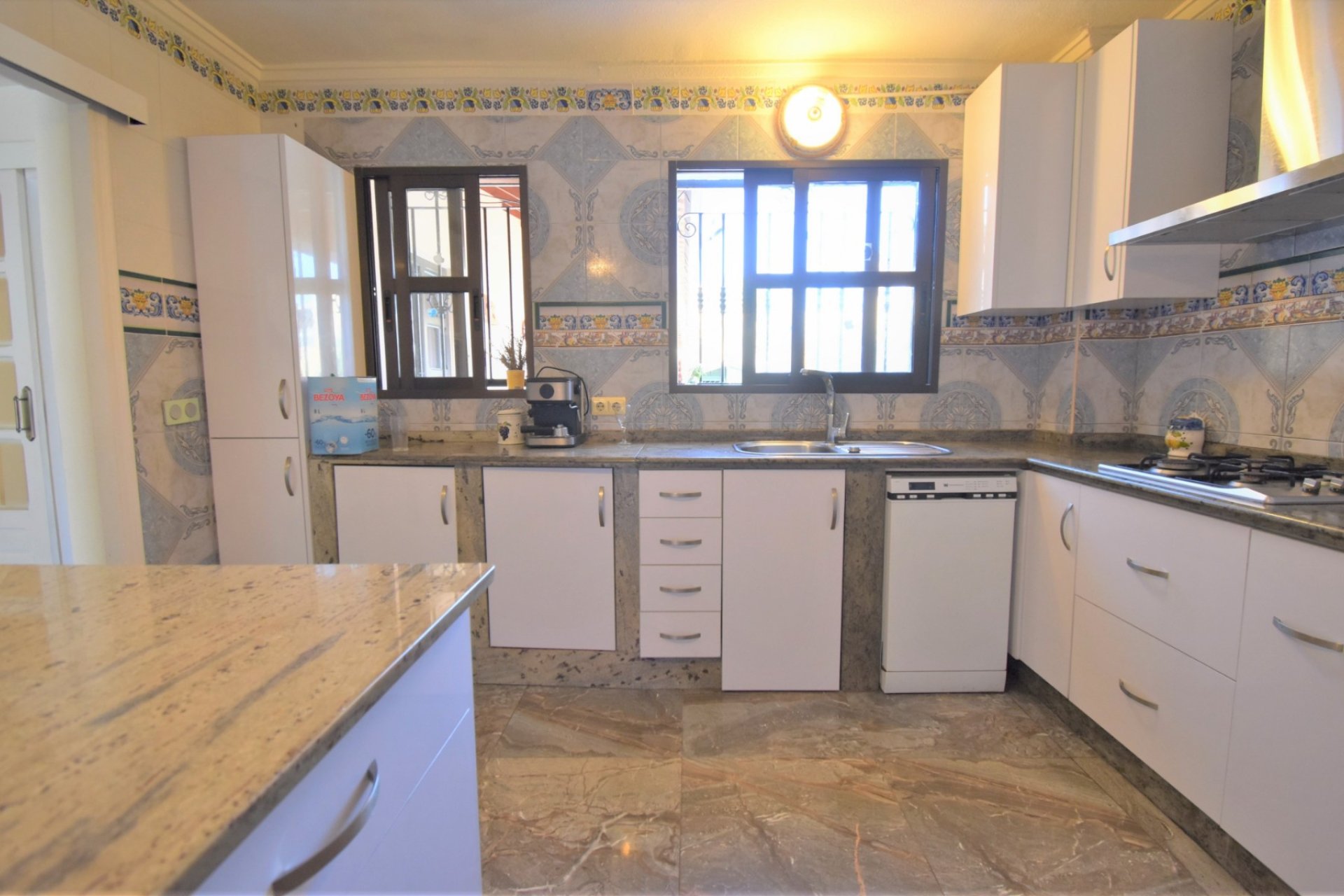 Resale - Detached villa - Orihuela Costa - Villamartin