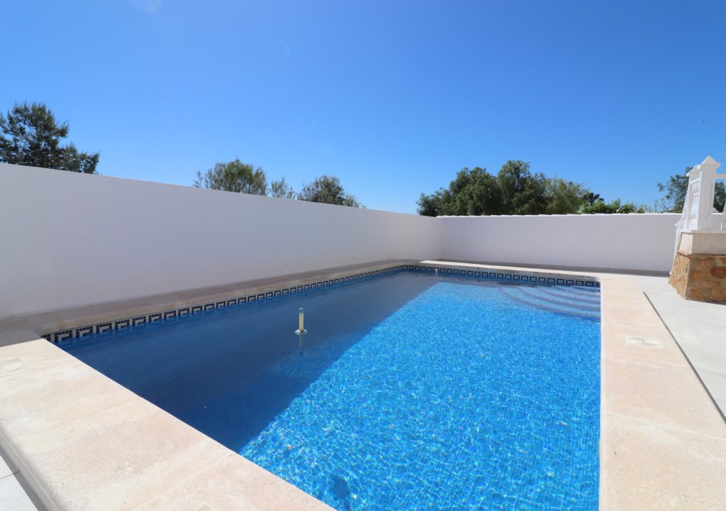 Resale - Detached villa - San Miguel de Salinas - Lake View Mansions