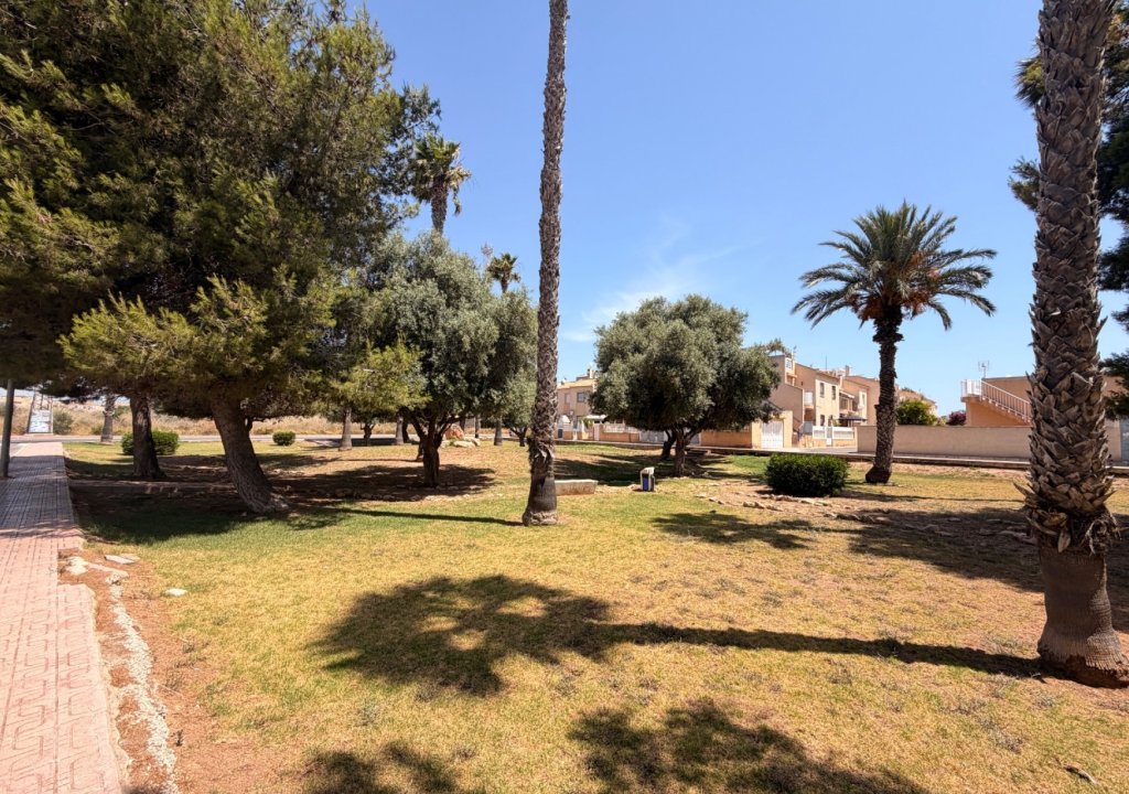 Resale - Ground Floor Bungalow - Torrevieja - El limonar