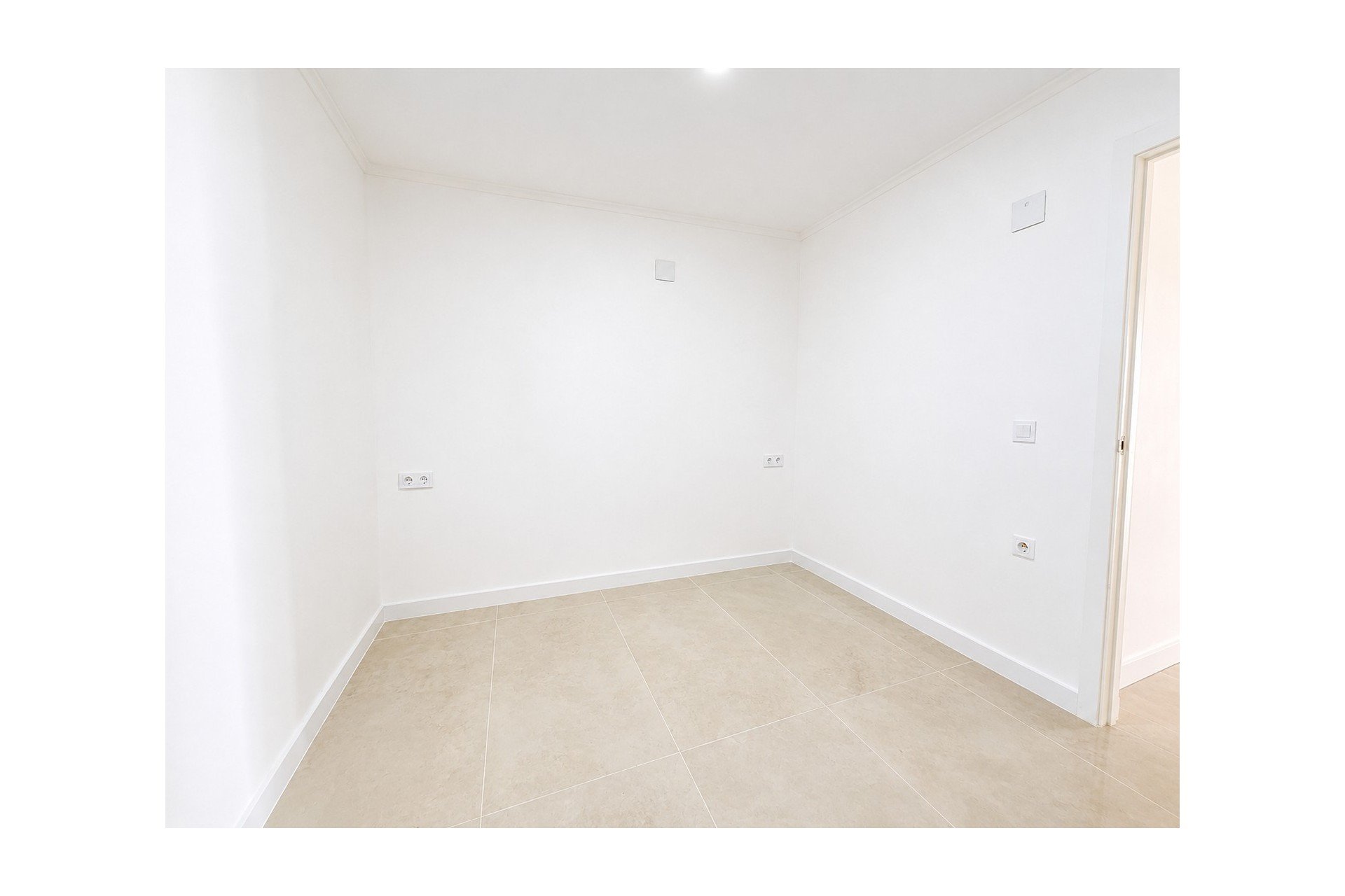 Resale - Ground Floor Bungalow - Torrevieja - La Siesta - El Salado - Torreta