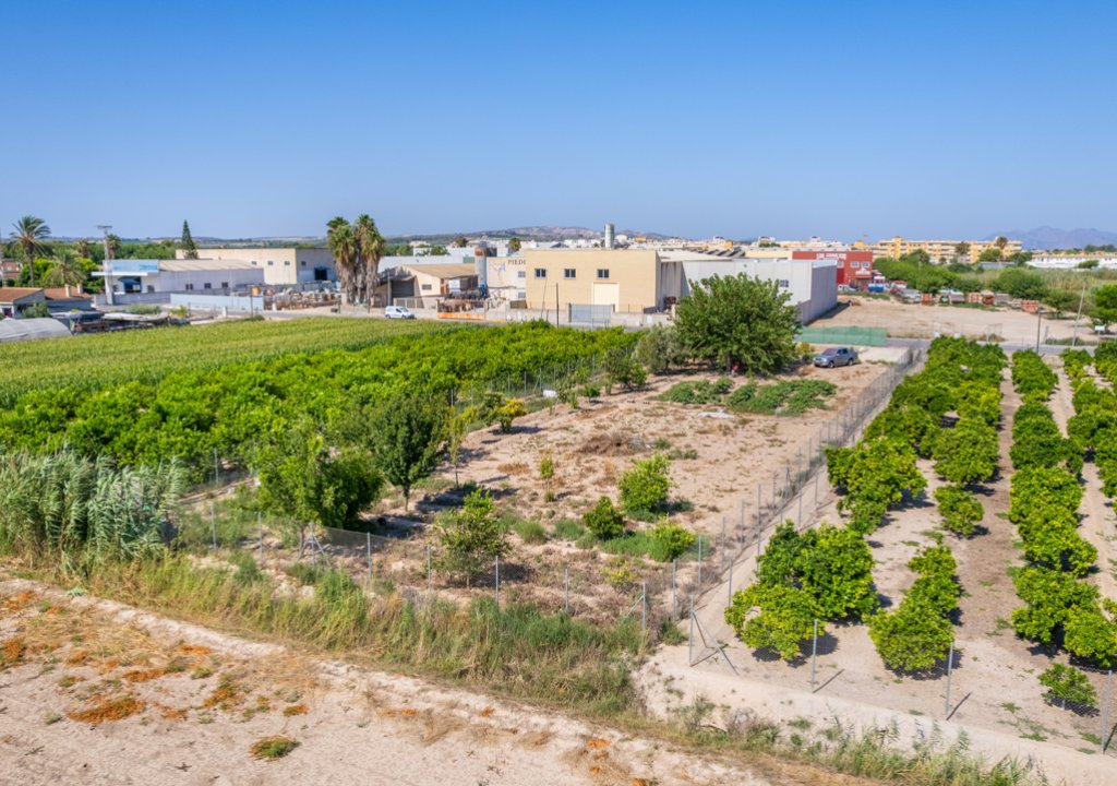 Resale - Plot / Land - Formentera de Segura