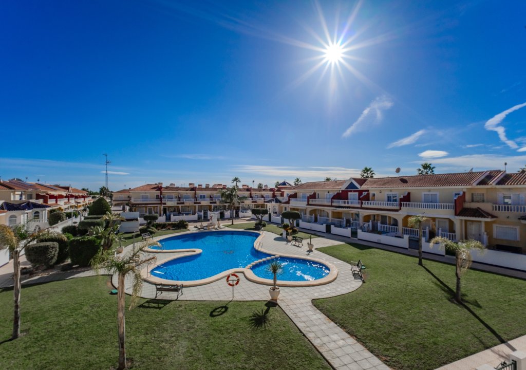 Resale - Semi Detached - Ciudad Quesada - Lo Marabú