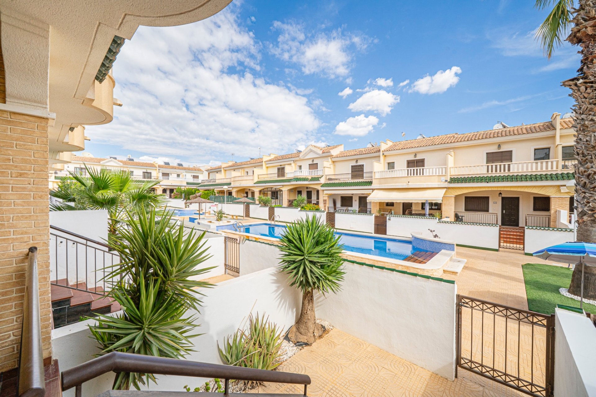 Resale - Semi Detached - Ciudad Quesada - Lo Marabú