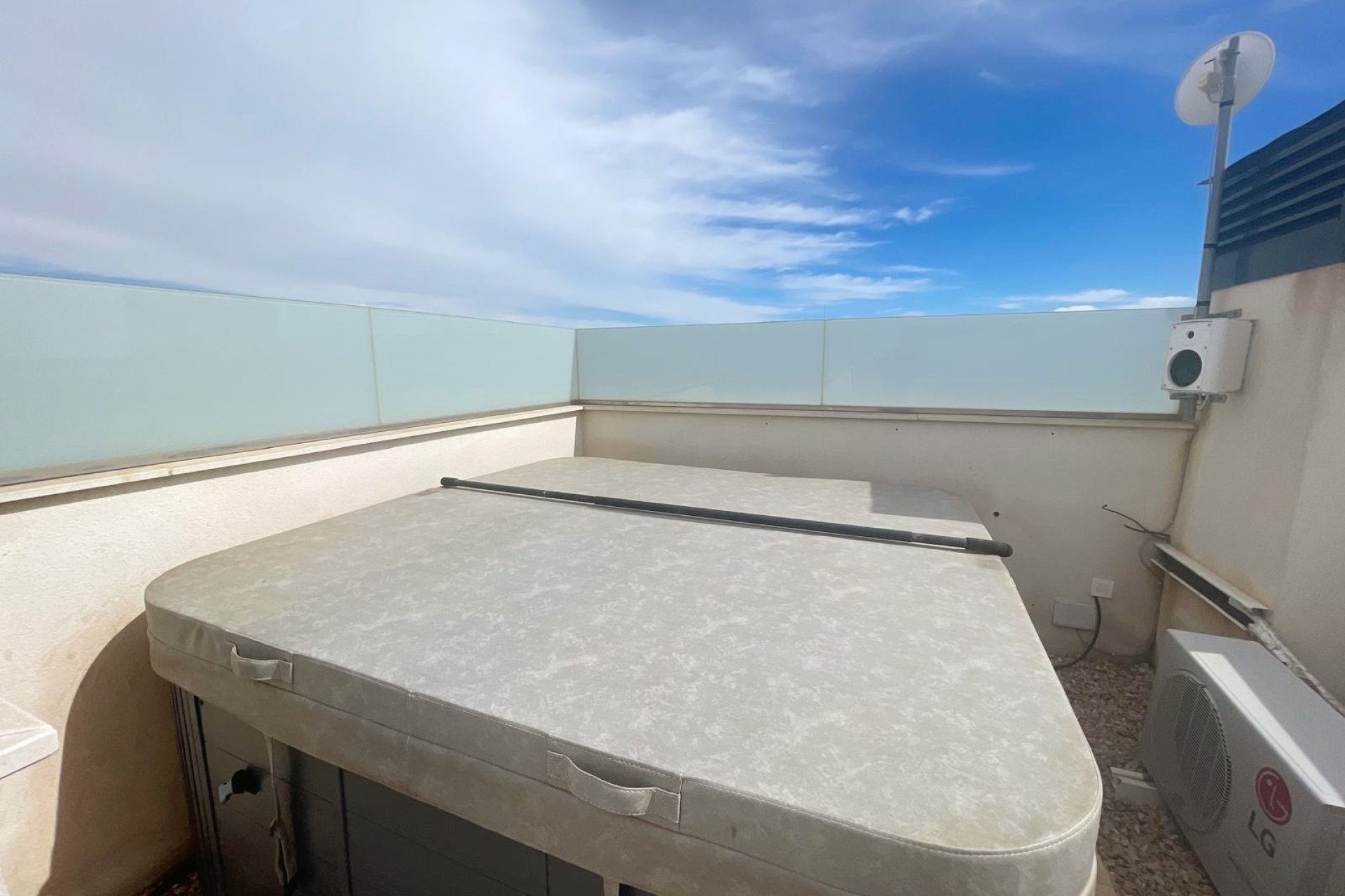Resale - Semi Detached - Ciudad Quesada - Pueblo Bravo