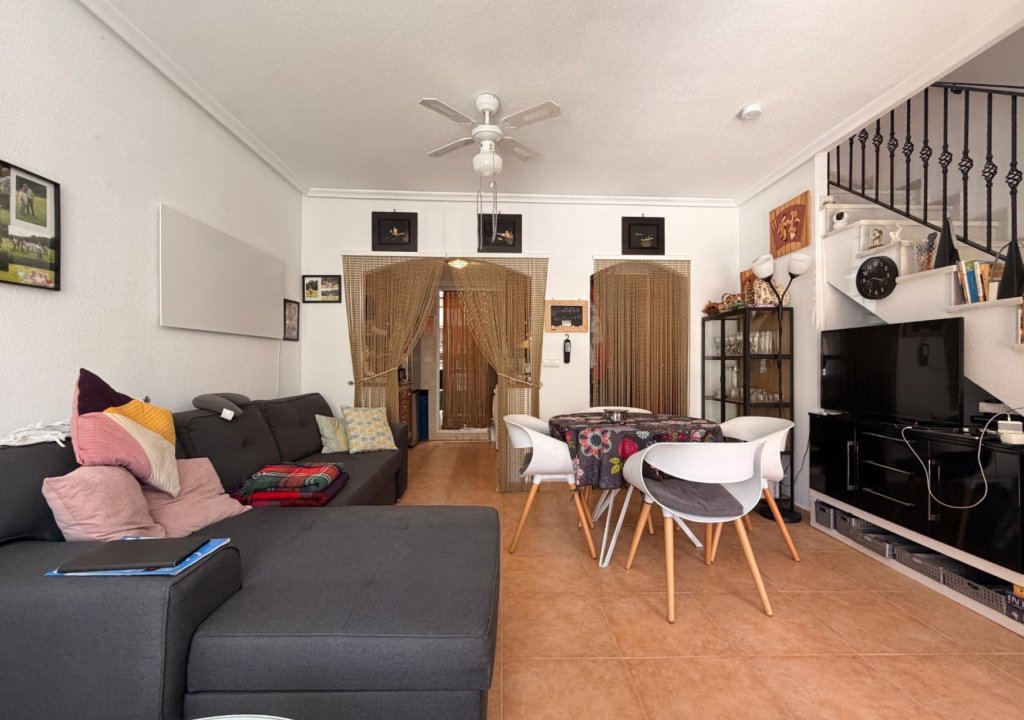 Resale - Semi Detached - El Raso