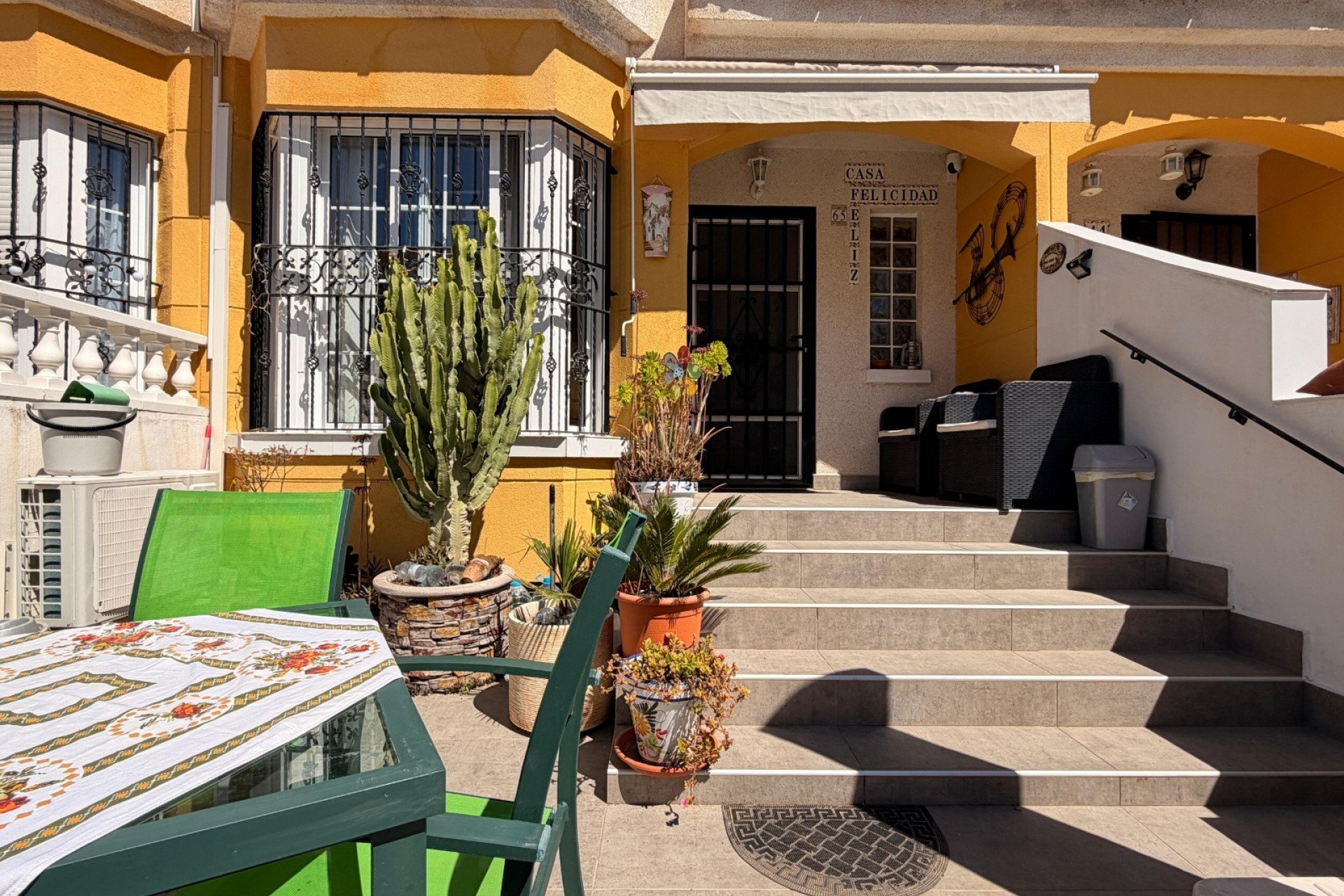 Resale - Semi Detached - El Raso