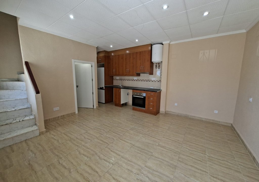 Resale - Semi Detached - La Marina - La Marina - Urbanization