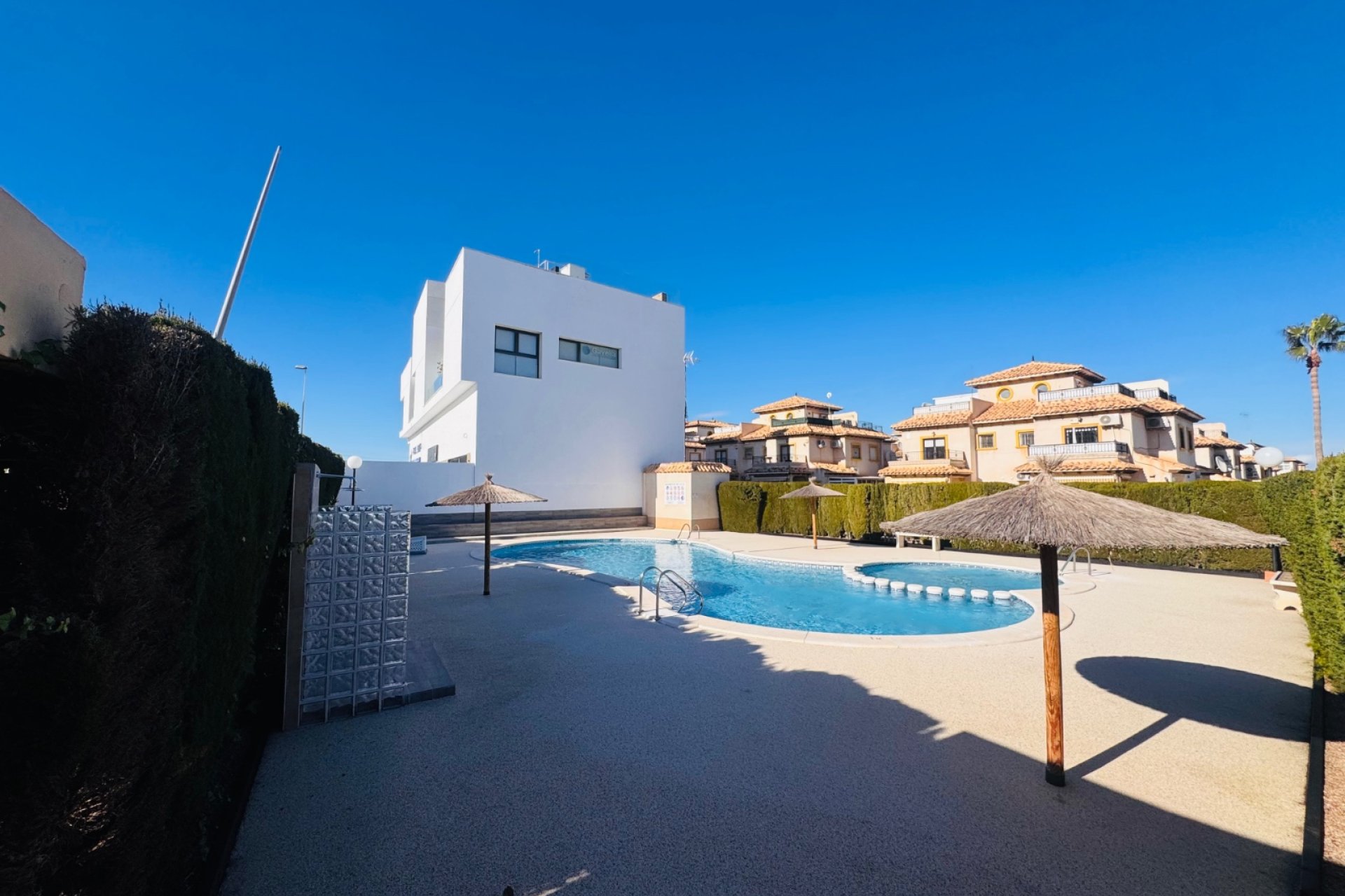 Resale - Semi Detached - La Zenia