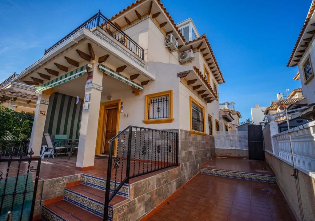 Resale - Semi Detached - La Zenia