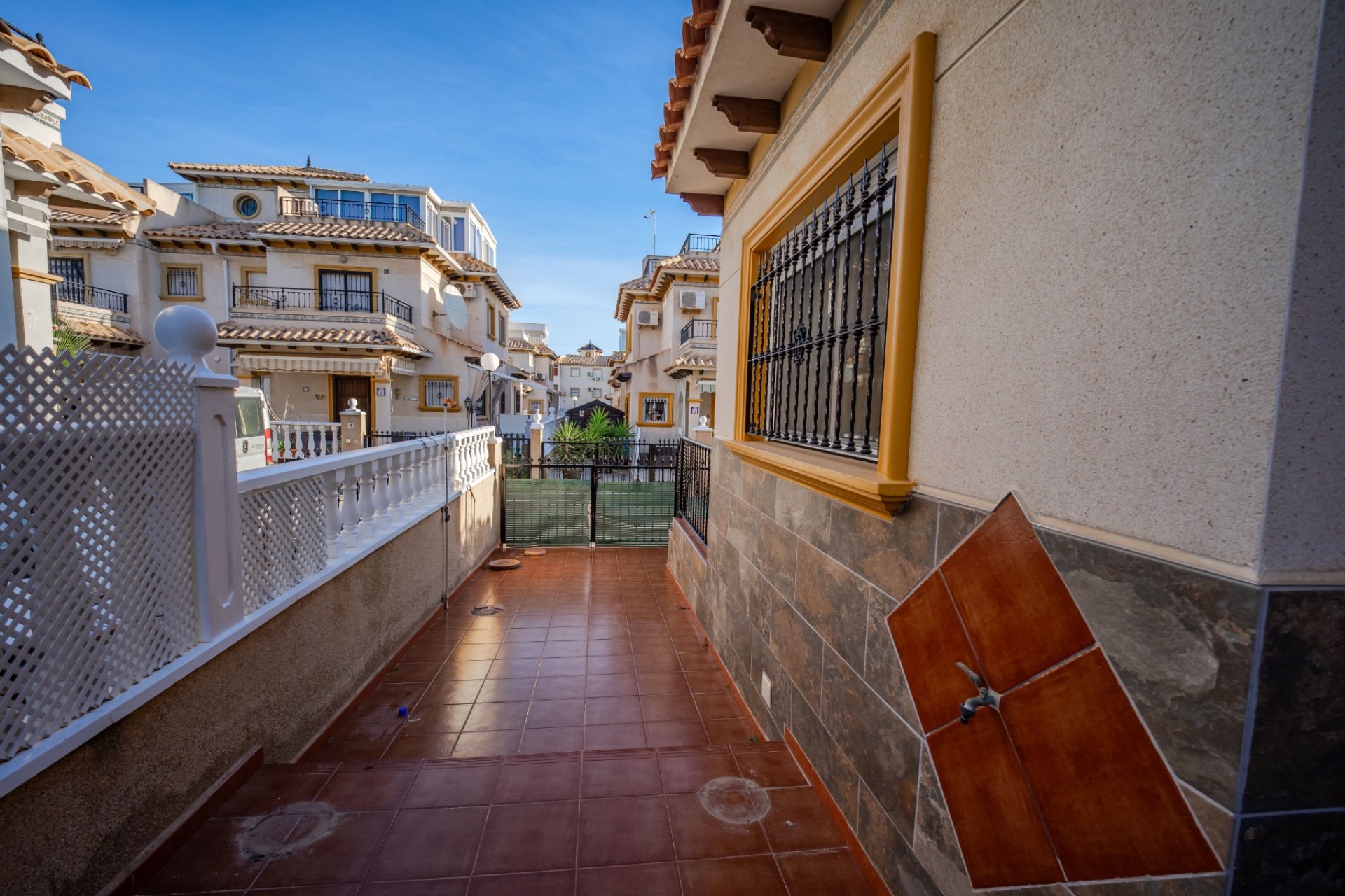 Resale - Semi Detached - La Zenia