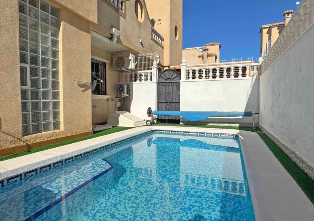 Resale - Semi Detached - Orihuela Costa - Villamartín