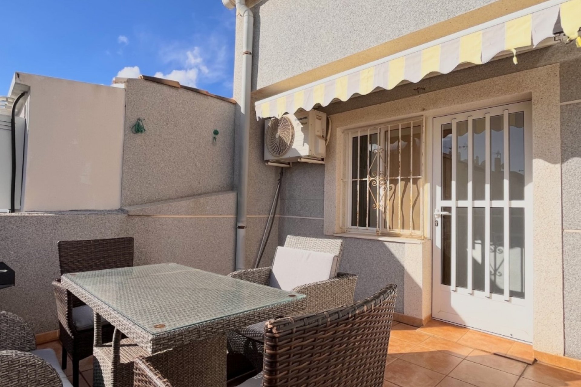 Resale - Semi Detached - Torrevieja - La Siesta - El Salado -  Torreta
