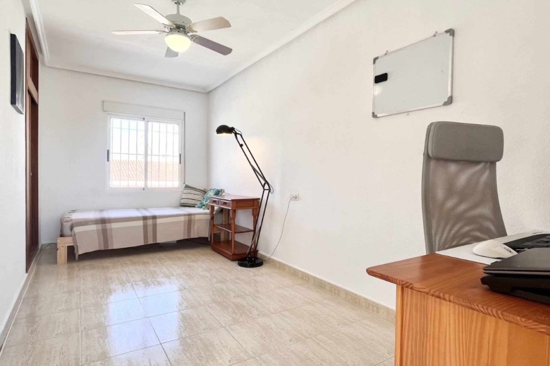 Resale - Semi Detached - Torrevieja - La Siesta - El Salado -  Torreta