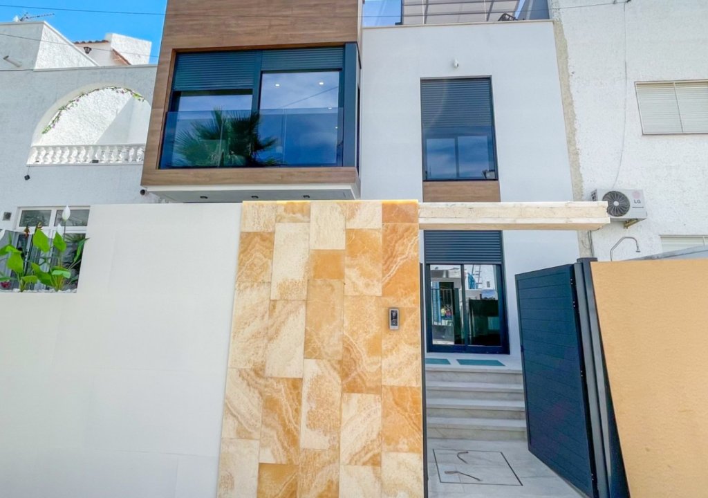 Resale - Semi Detached - Torrevieja - Nueva Torrevieja - Aguas Nuevas