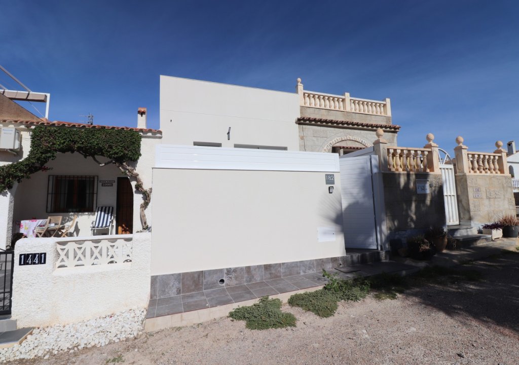 Resale - Semi Detached - Torrevieja - San Luis