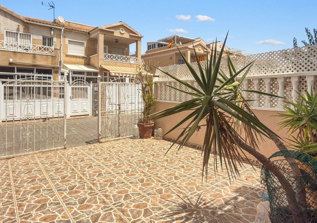 Resale - Semi Detached - Torrevieja