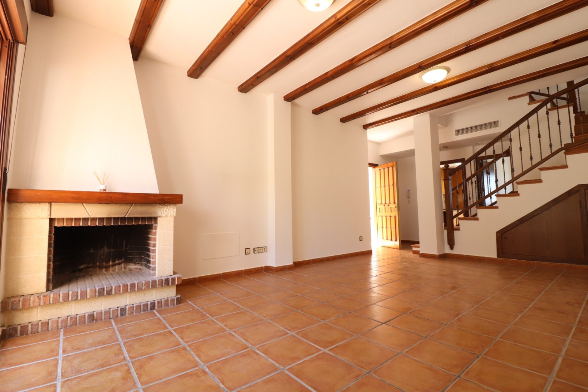Resale - Semi Detached Villa - Algorfa - La Finca Golf Resort
