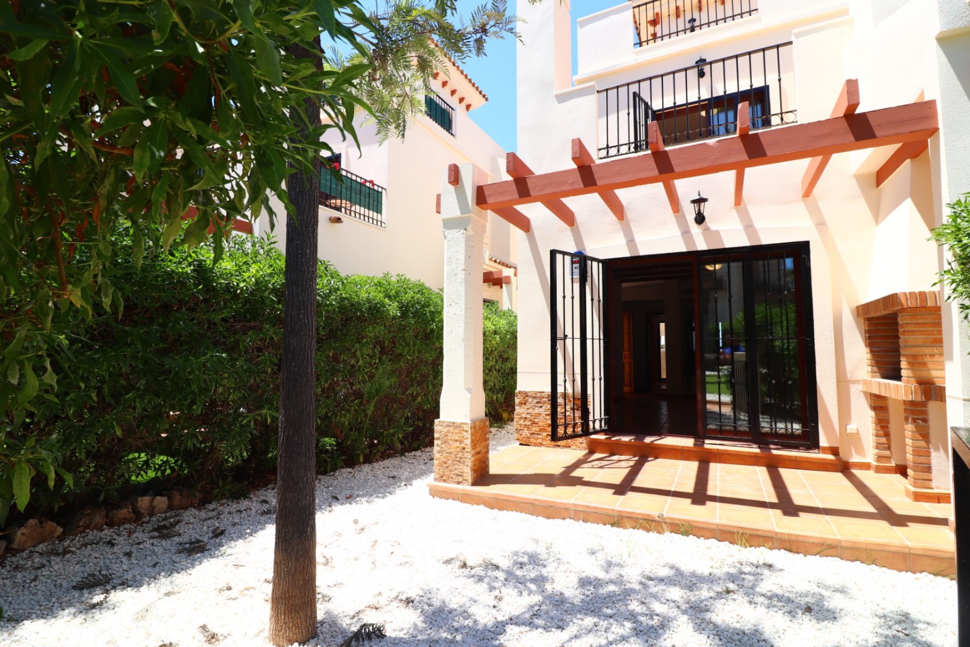 Resale - Semi Detached Villa - Algorfa - La Finca Golf Resort