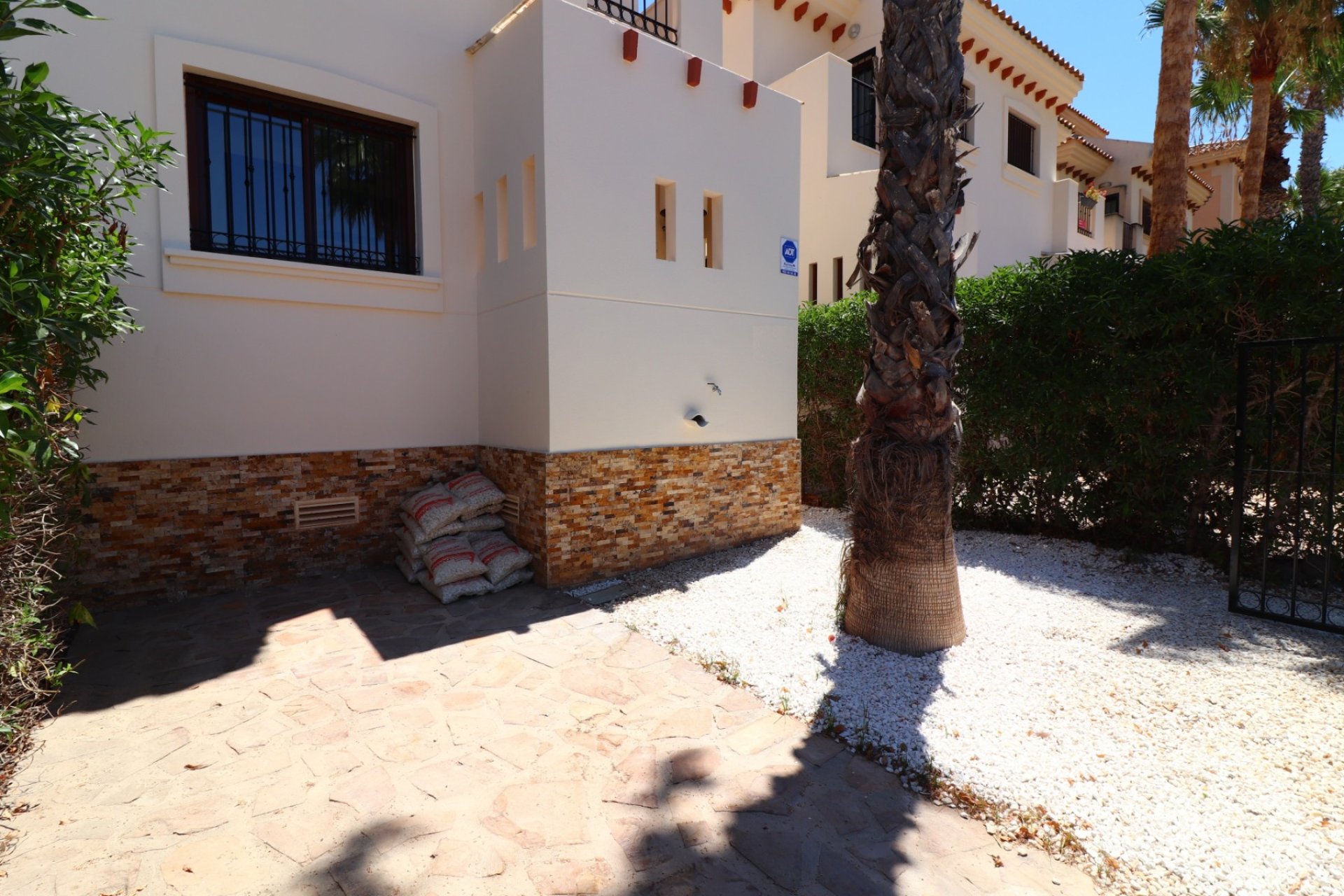 Resale - Semi Detached Villa - Algorfa - La Finca Golf Resort