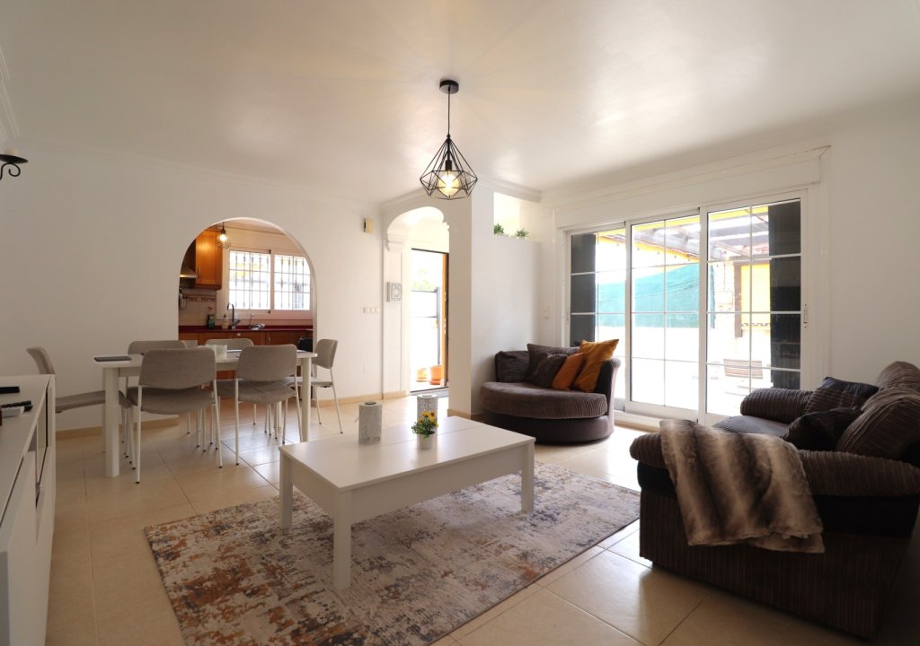 Resale - Semi Detached Villa - Los Montesinos - La Herrada