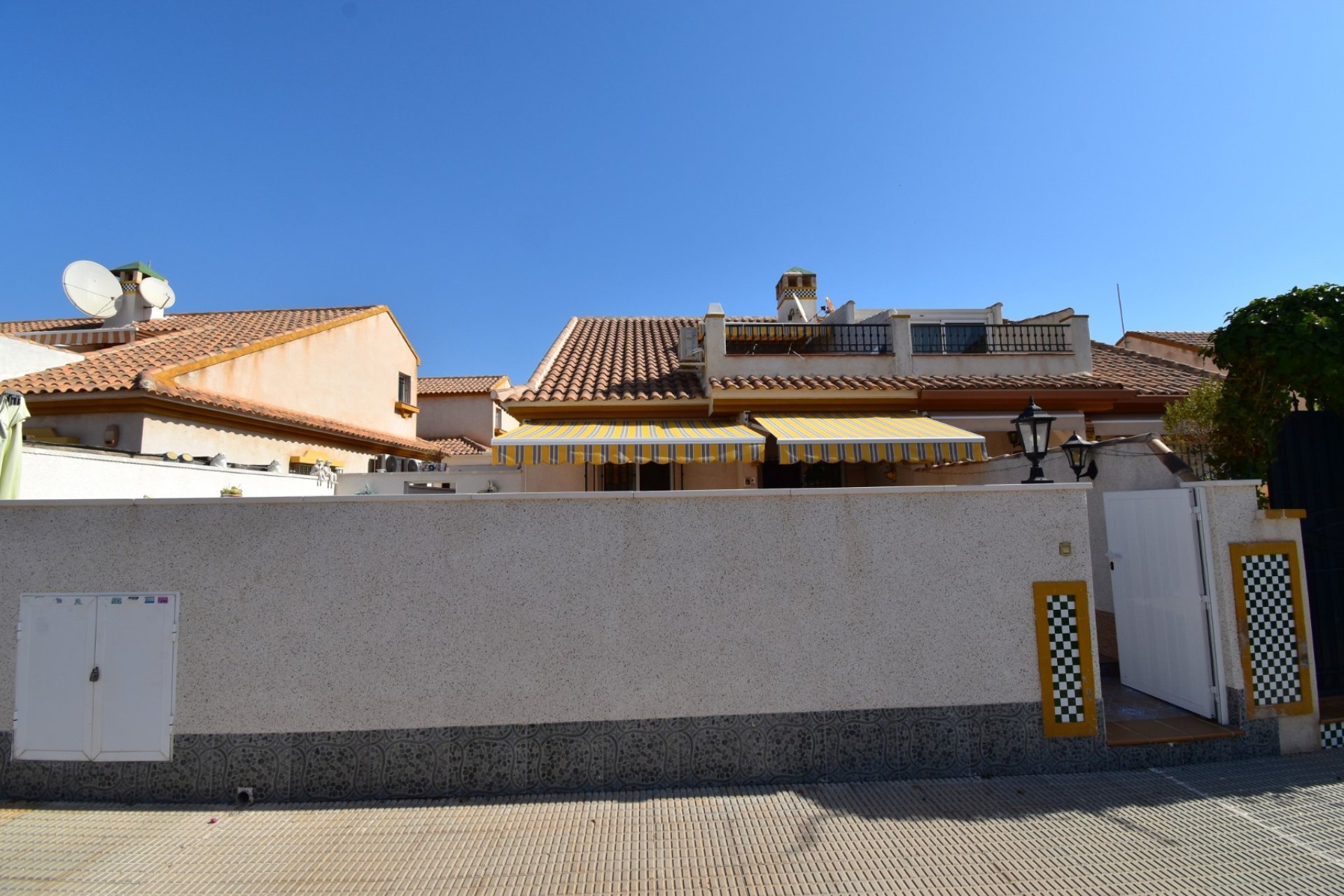 Resale - Semi Detached Villa - Orihuela Costa - La Zenia