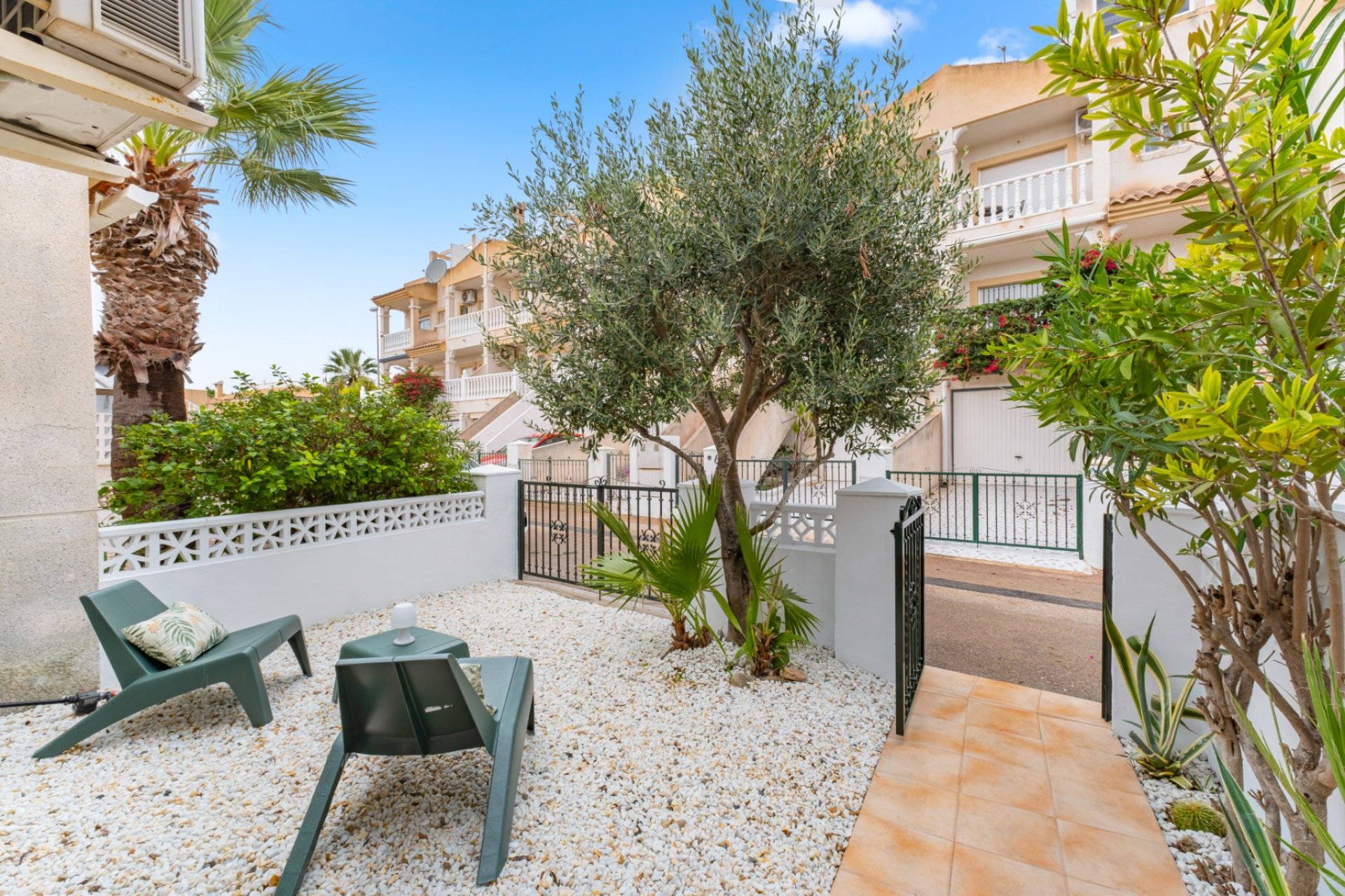Resale - Terraced - Orihuela Costa - Villamartín
