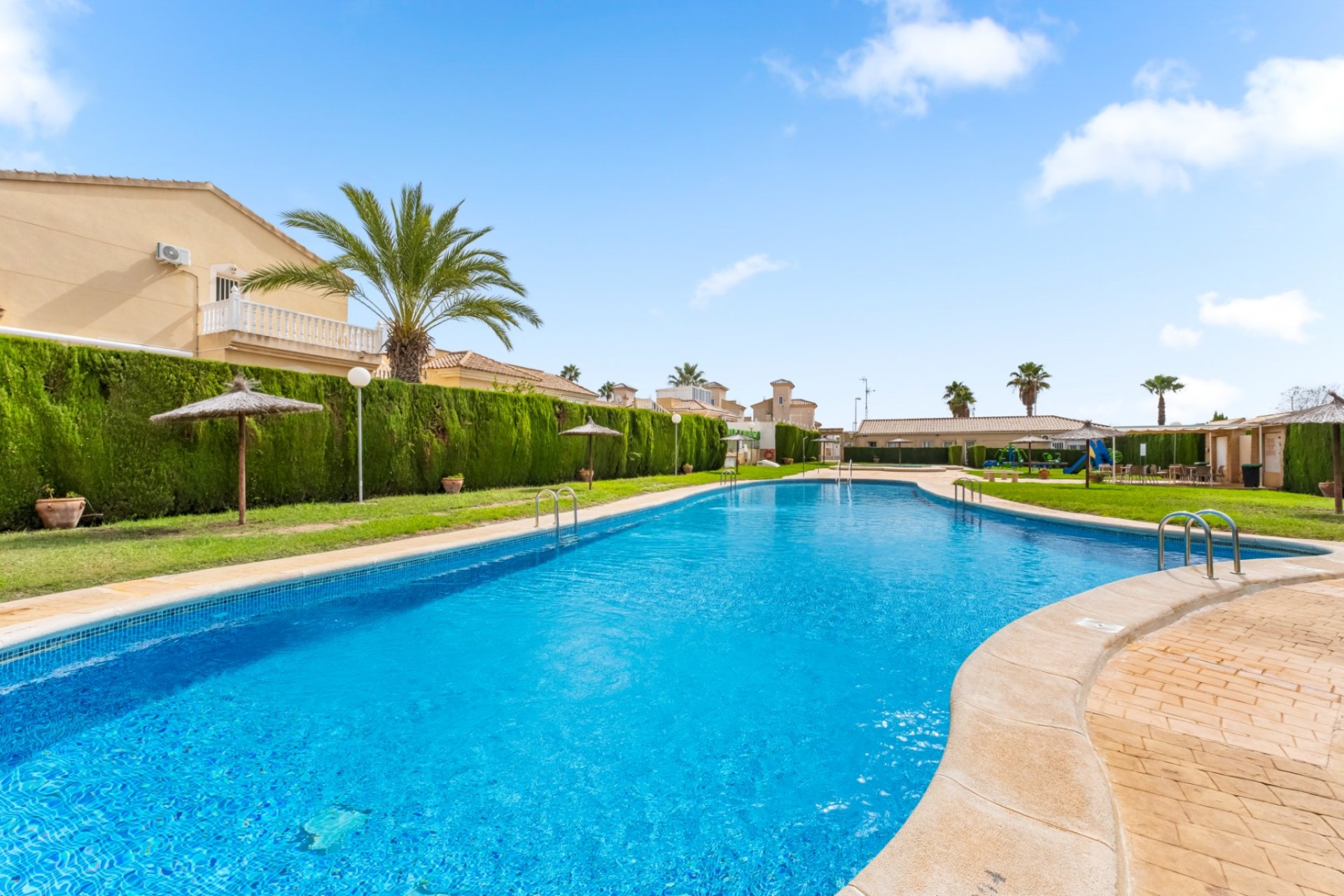 Resale - Terraced - Orihuela Costa - Villamartín