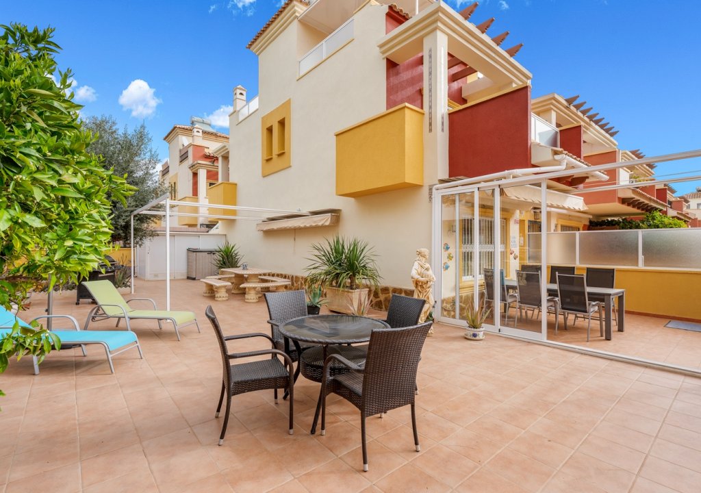 Resale - Terraced - Orihuela Costa - Villamartín