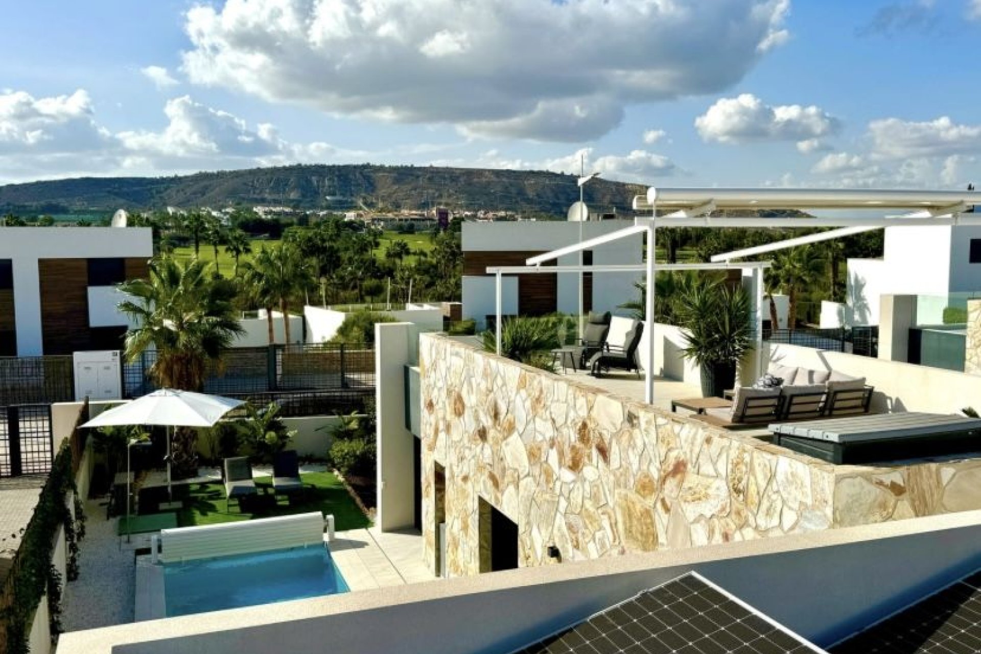 Resale - Villa - Algorfa - La Finca Golf Resort