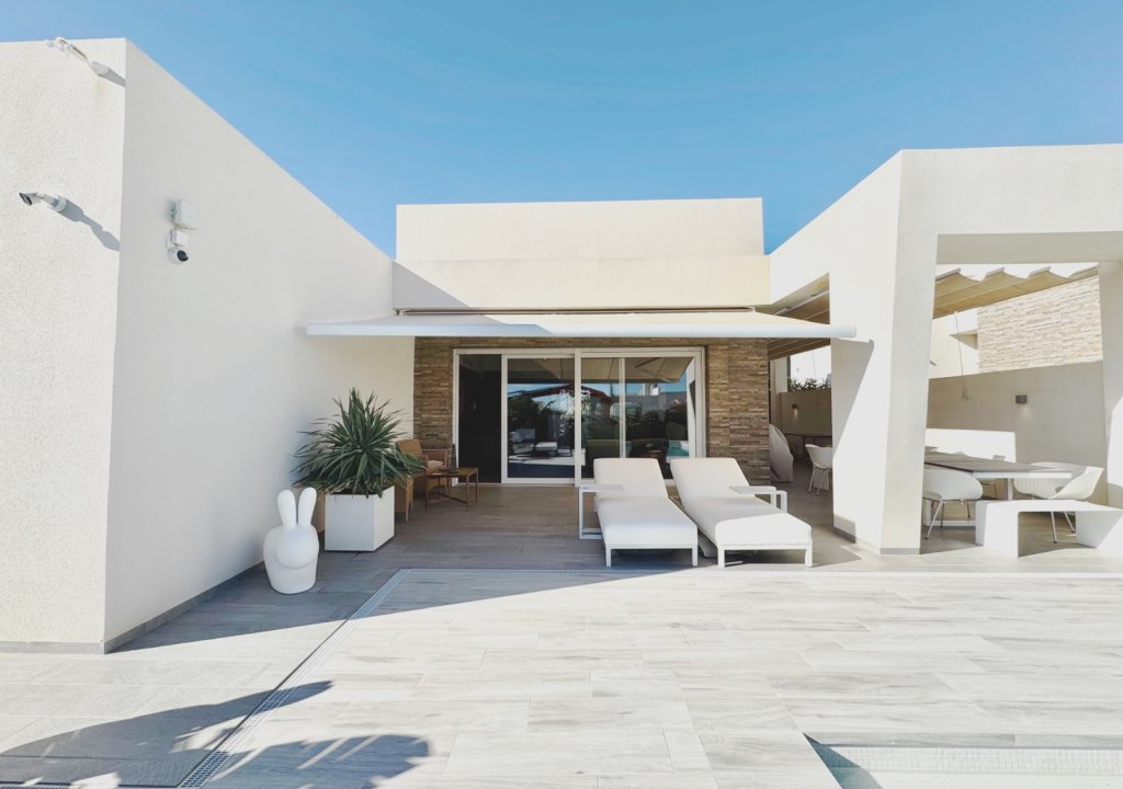 Resale - Villa - Algorfa - La finca golf