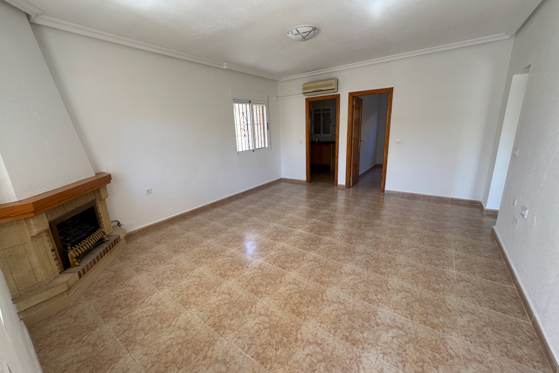 Resale - Villa - Algorfa - Montemar