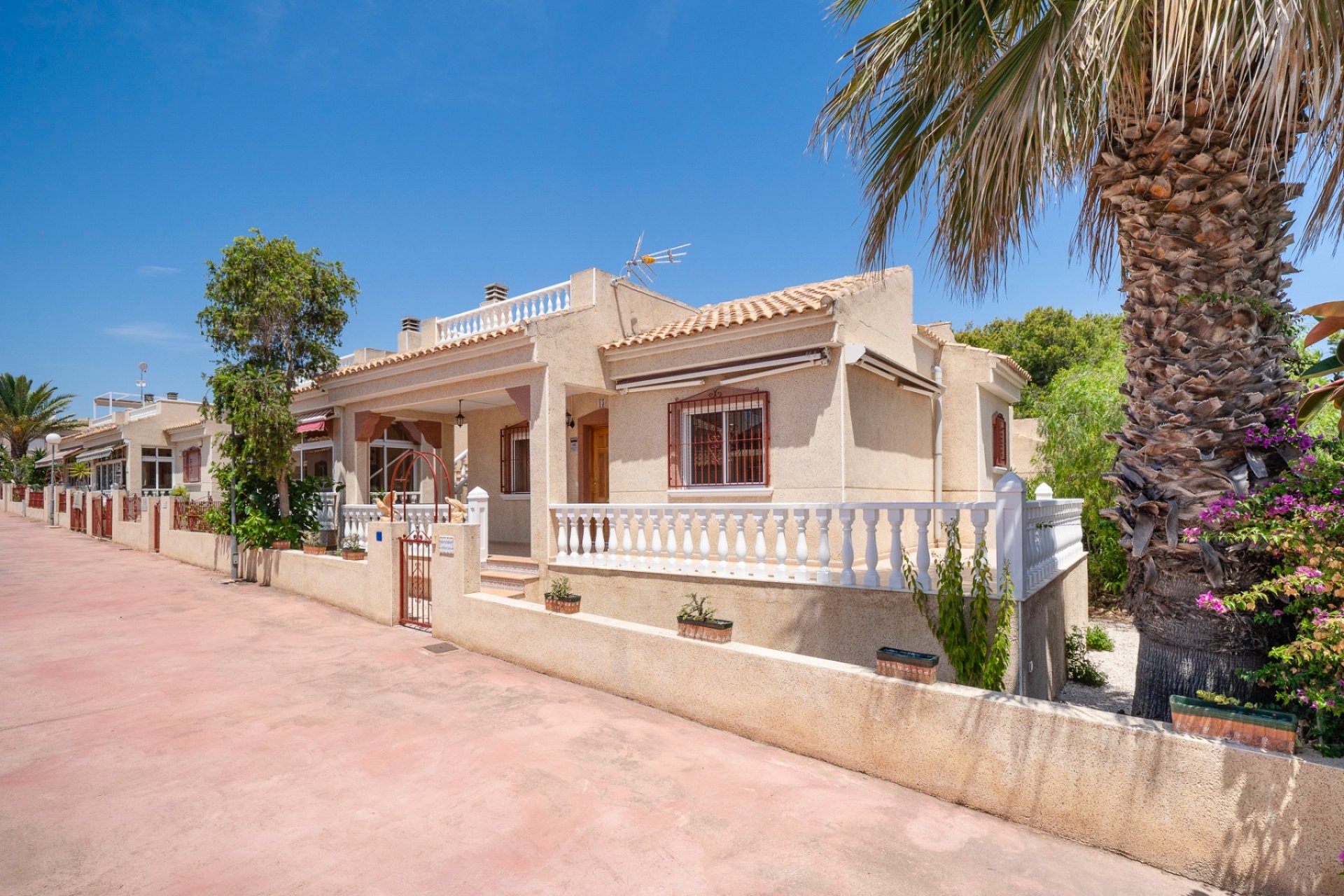 Resale - Villa - Algorfa