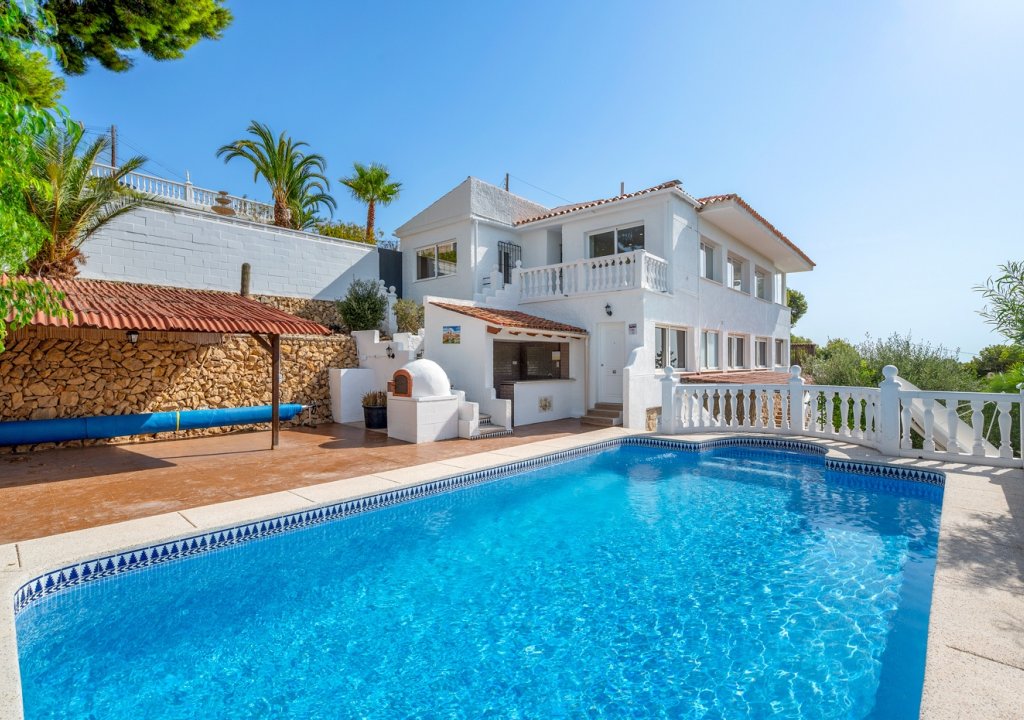 Resale - Villa - Alicante - La Nucía