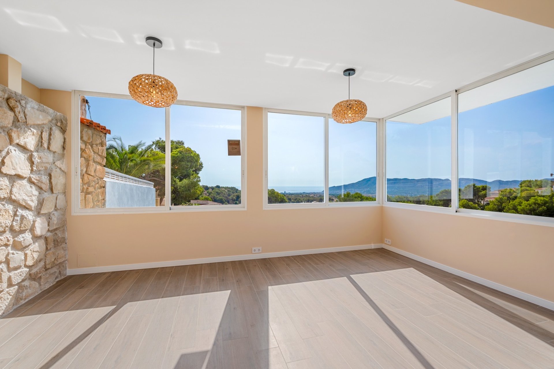 Resale - Villa - Alicante - La Nucía