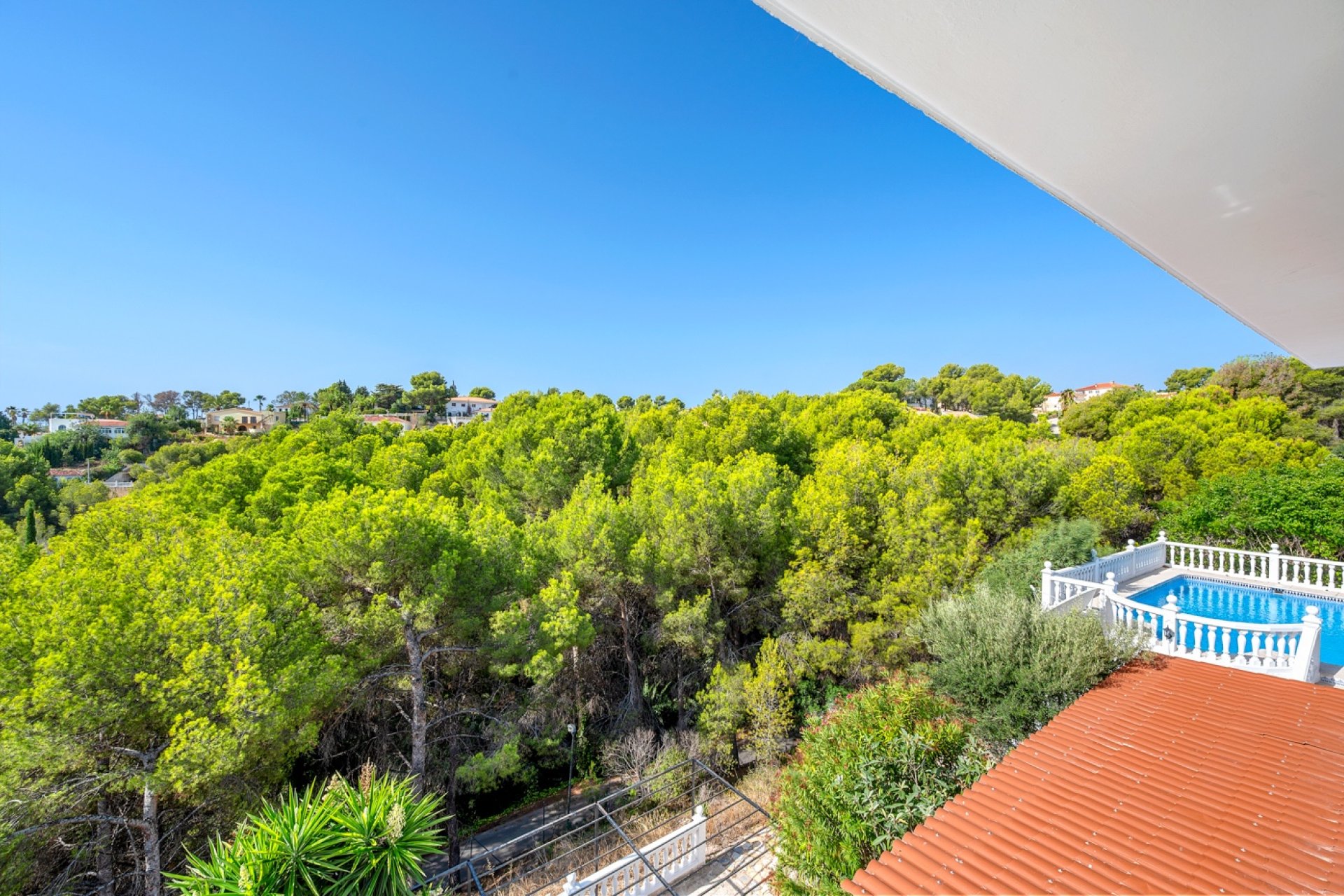 Resale - Villa - Alicante - La Nucía