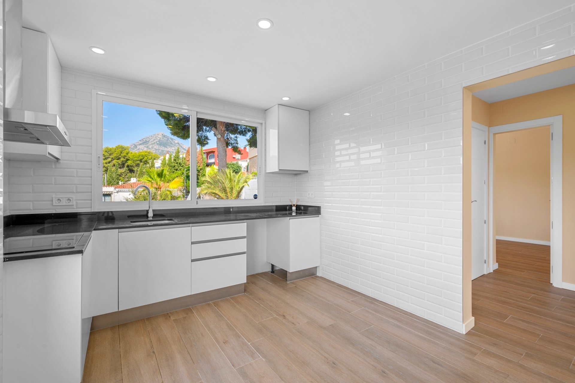 Resale - Villa - Alicante - La Nucía