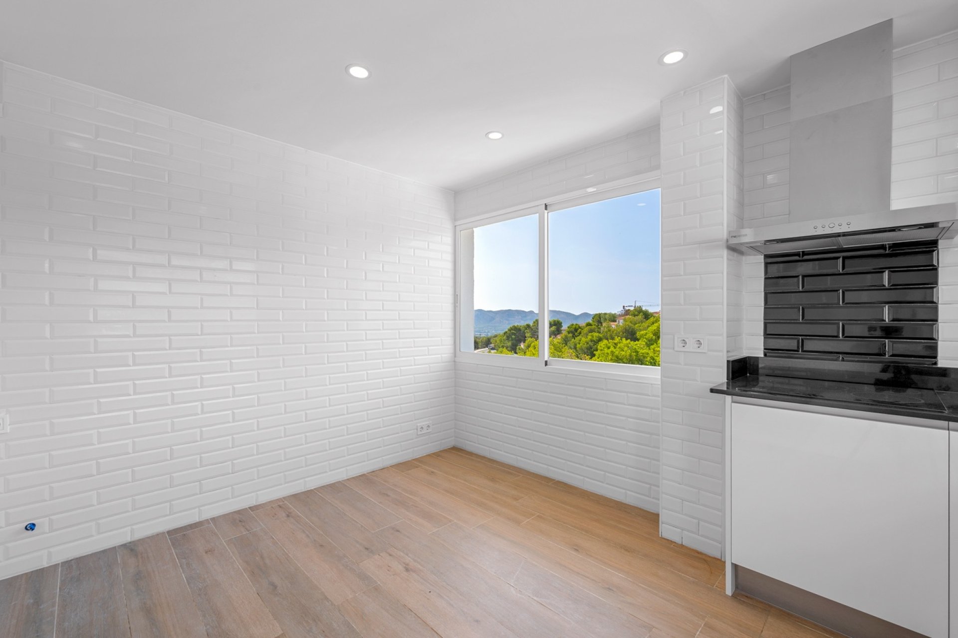 Resale - Villa - Alicante - La Nucía