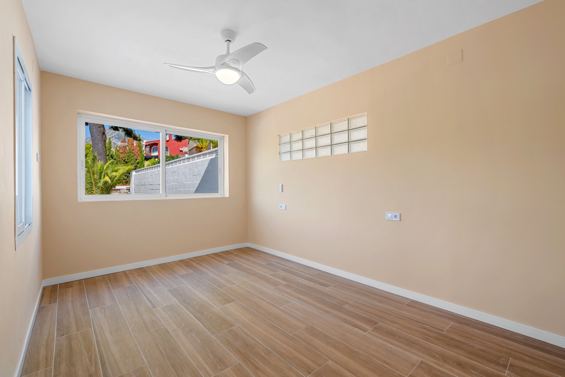 Resale - Villa - Alicante - La Nucía