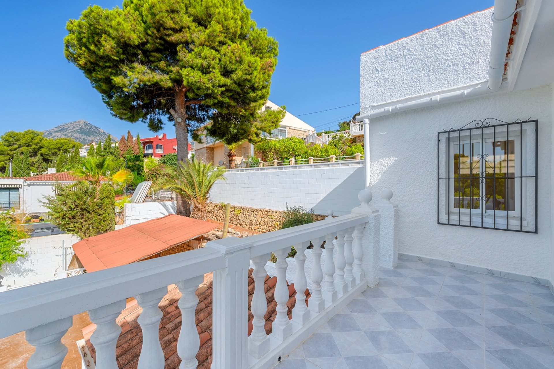 Resale - Villa - Alicante - La Nucía