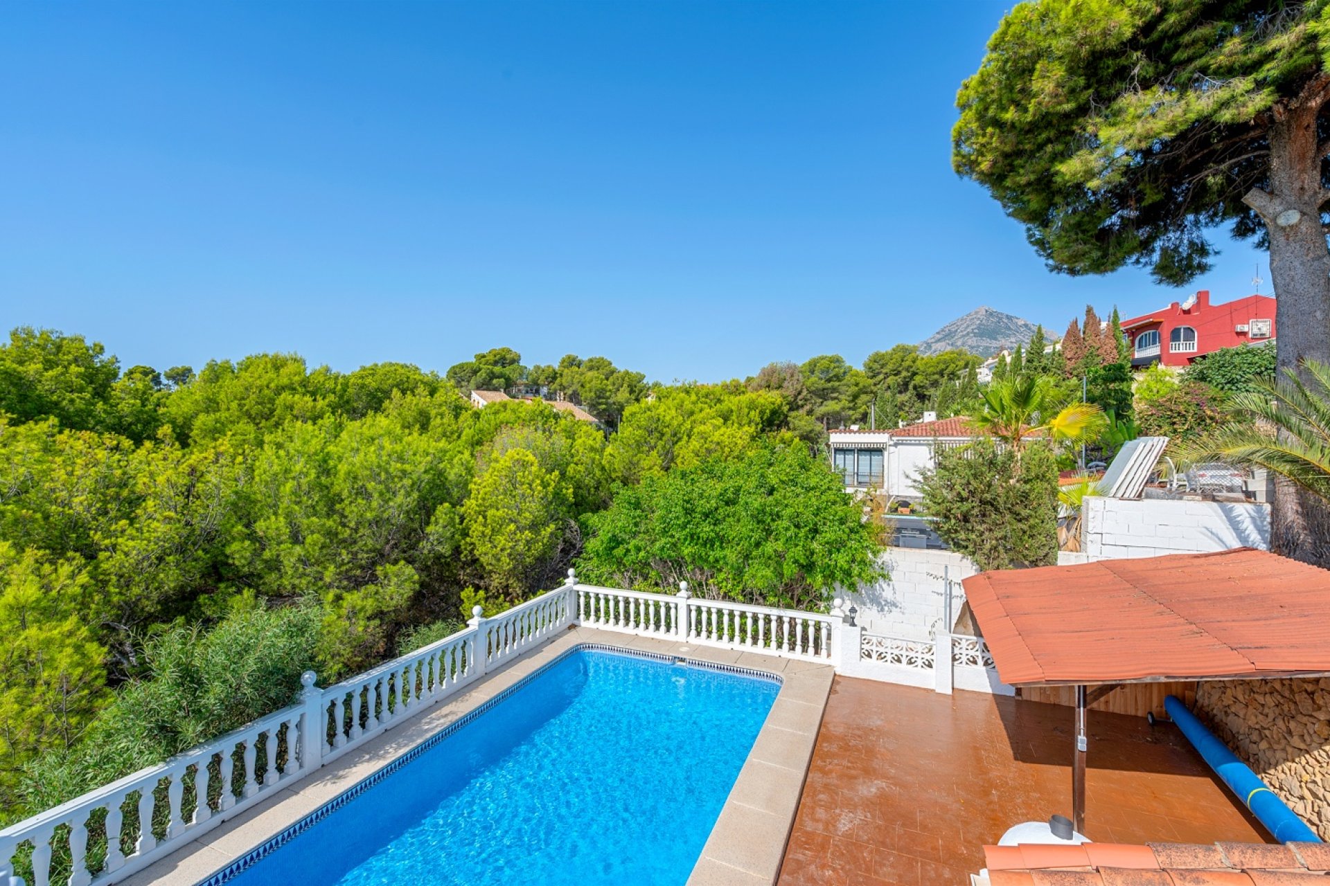 Resale - Villa - Alicante - La Nucía